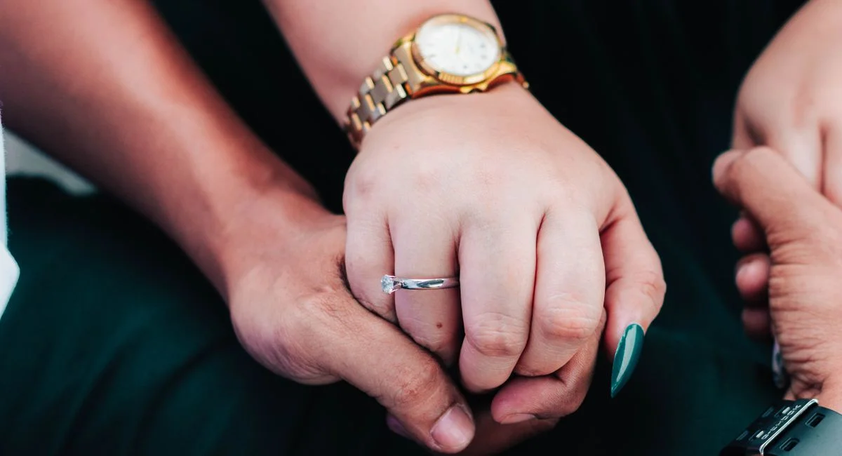 Caresser le sexe d’un homme, où commence réellement le plaisir ?