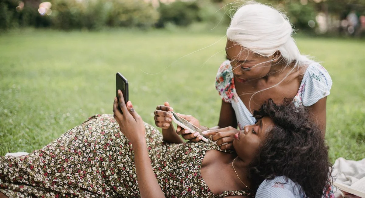 Les phrases d’accroches Tinder qui font vraiment la différence